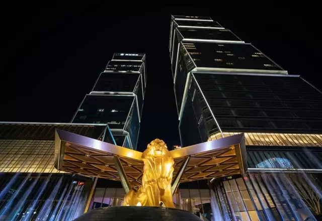Facade lighting for high class hotel